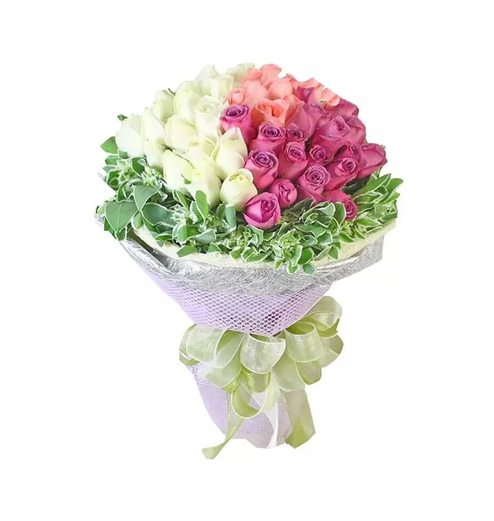Sweet Symphony: Pie-Shaped Rose Bouquet