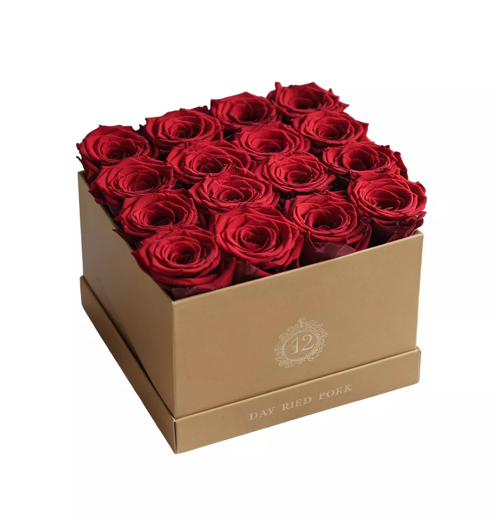 Elegant 12 Red Rose Arrangement